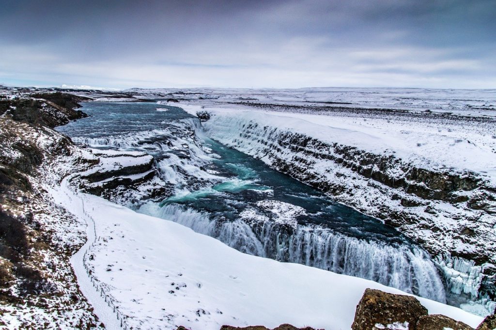 gullfoss-waterfall-in-winter