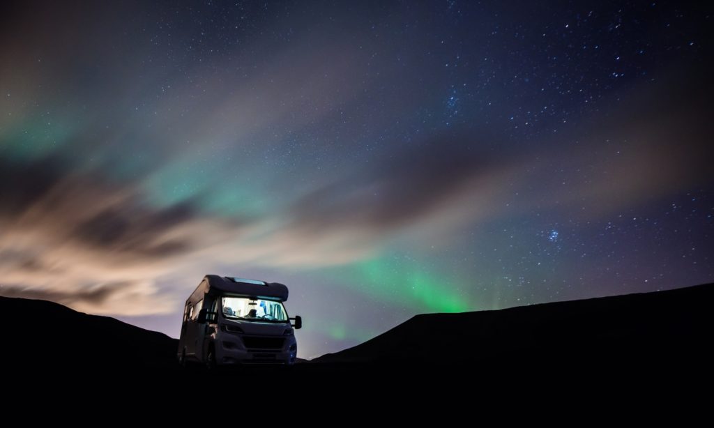 Aurora hunter - Camping In Iceland