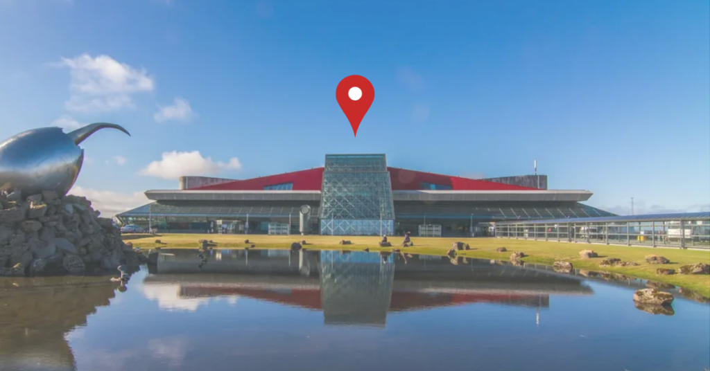 Geysir KEF international airport