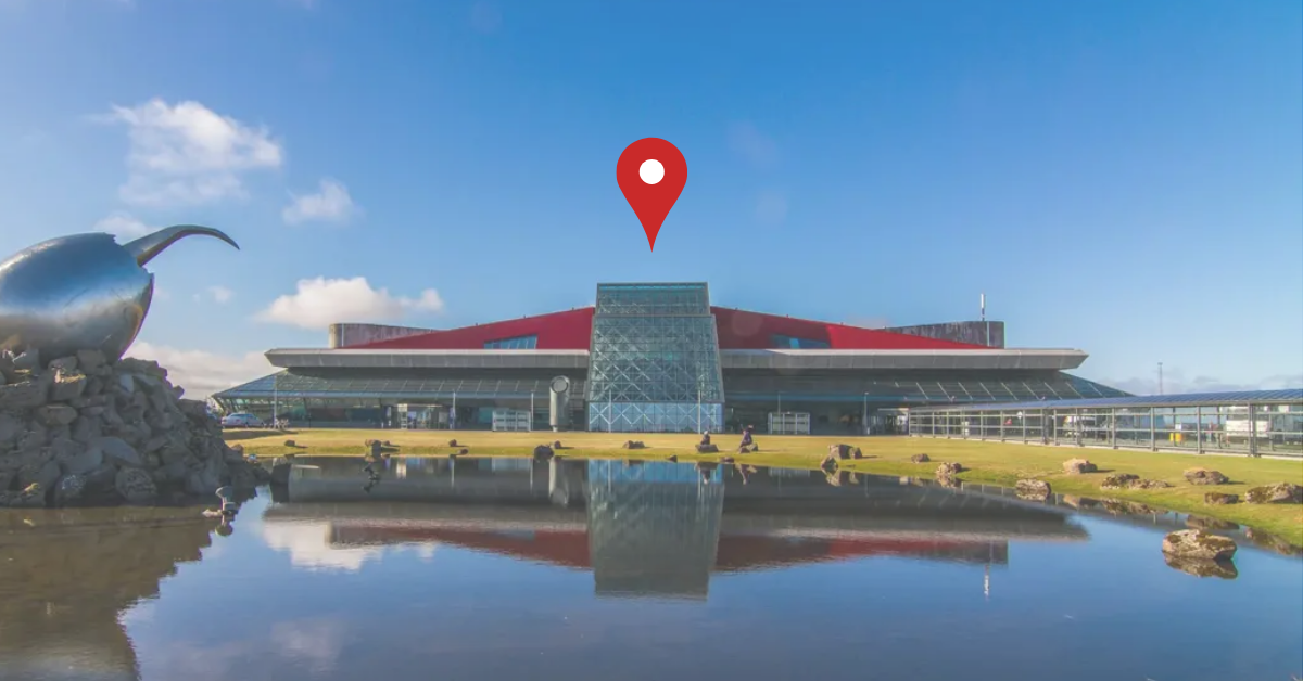 Geysir KEF international airport
